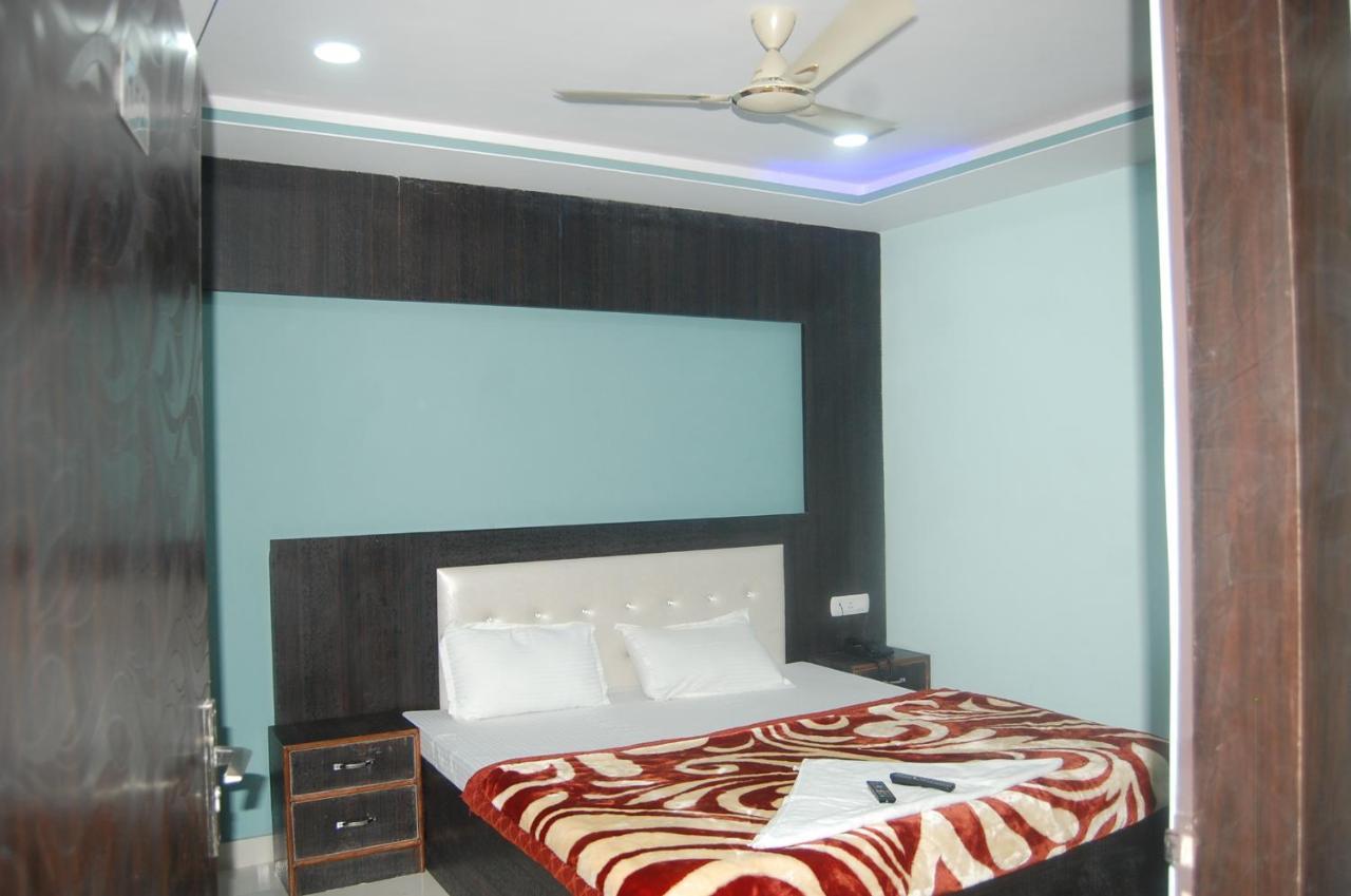 Hotel Utsav Residency Varanasi