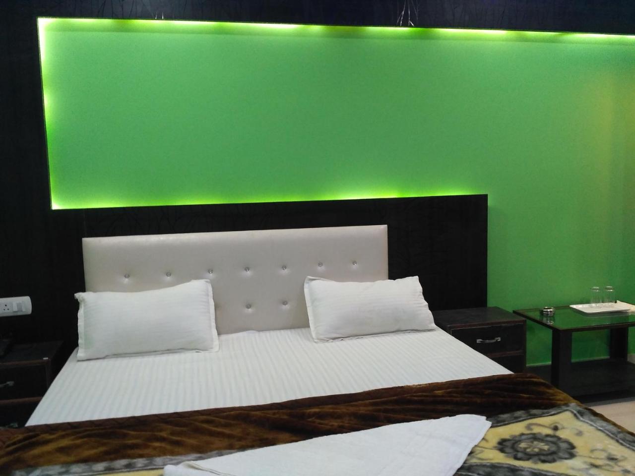 Utsav Residency Hotel Varanasi